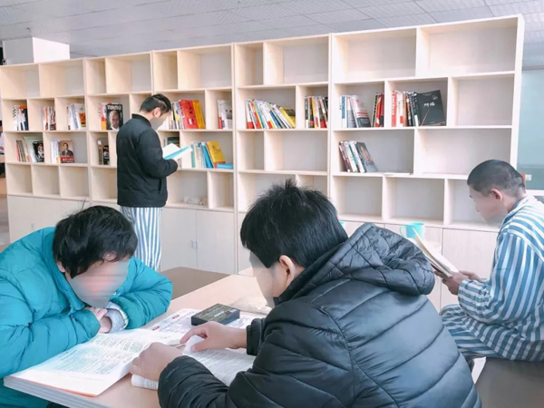 書香傳遞，情暖患者